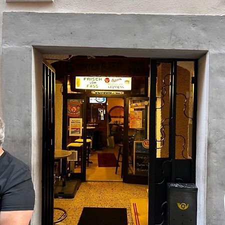 Private Room In Innerstadt גראץ מראה חיצוני תמונה